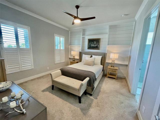 Second bedroom.