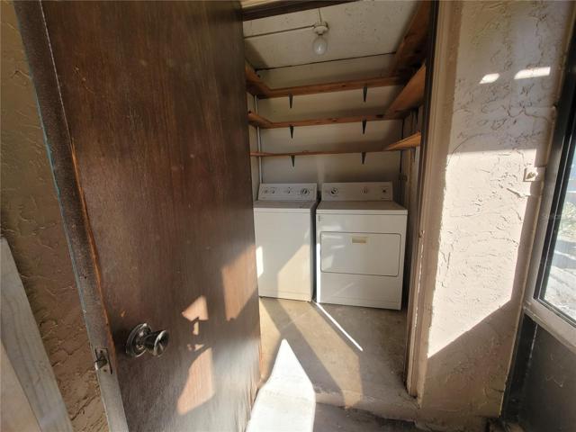 Washer Dryer in unit