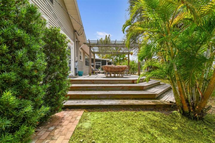 Deck - side view.
