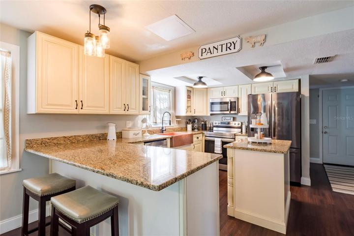 Kitchen with breakfast bar and Island