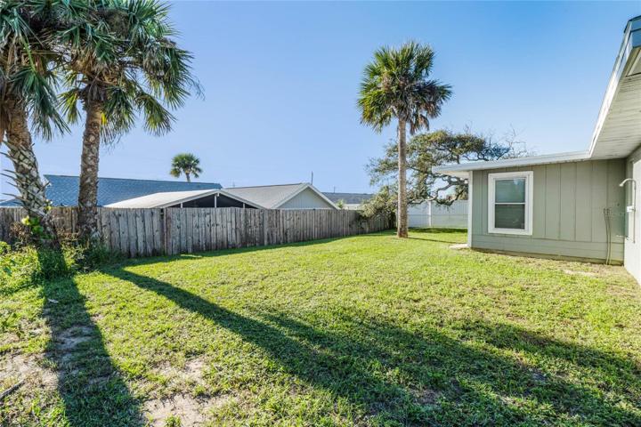 Large fenced back yard