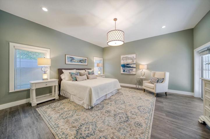 Downstairs Master Bedroom (First Floor)