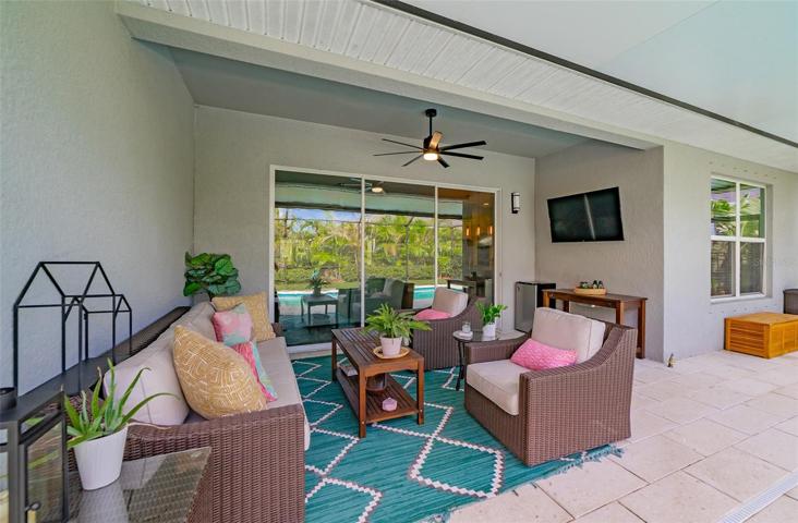 Under cover lanai seating