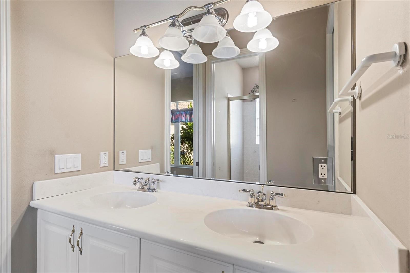 Jack and Jill Bathroom with Double Sinks