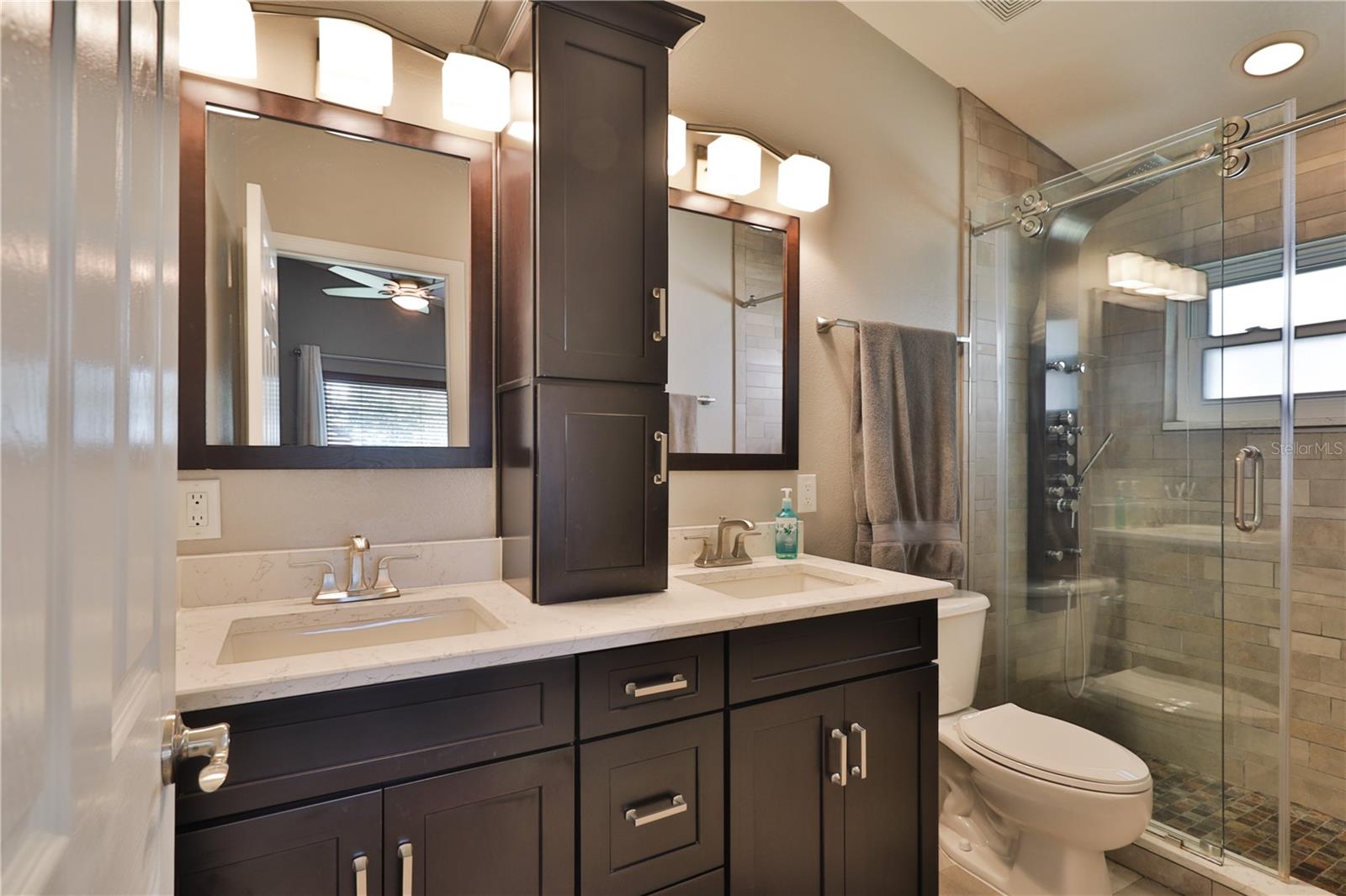 Owner's bathroom