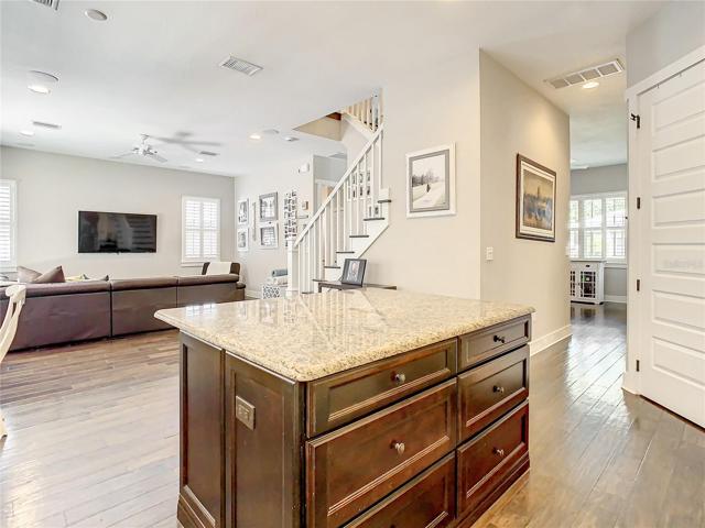 Kitchen - Family Room