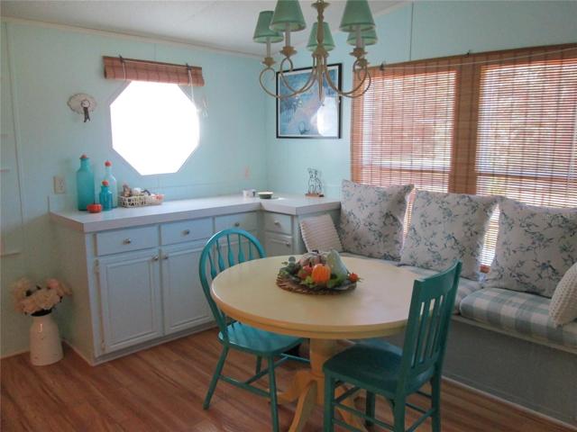 Breakfast nook