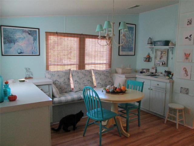 Breakfast nook