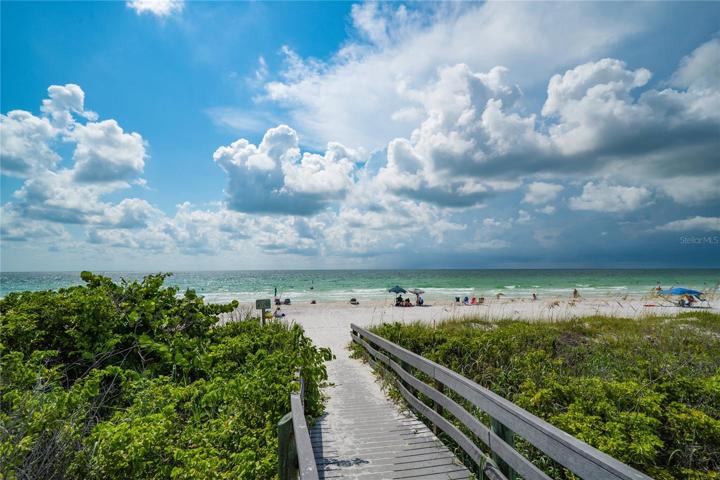Easy to visit with several beach accesses to use.