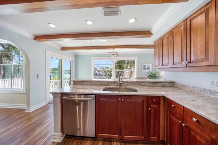 What a view! Preparing meals is a breeze in this kitchen.