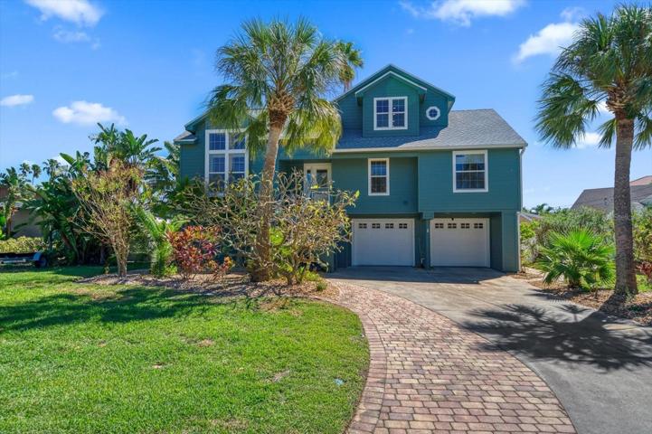 Indian Rocks Beach residence with instant appeal!