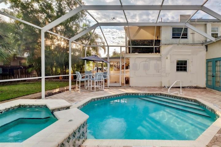Pool Spa Lanai
