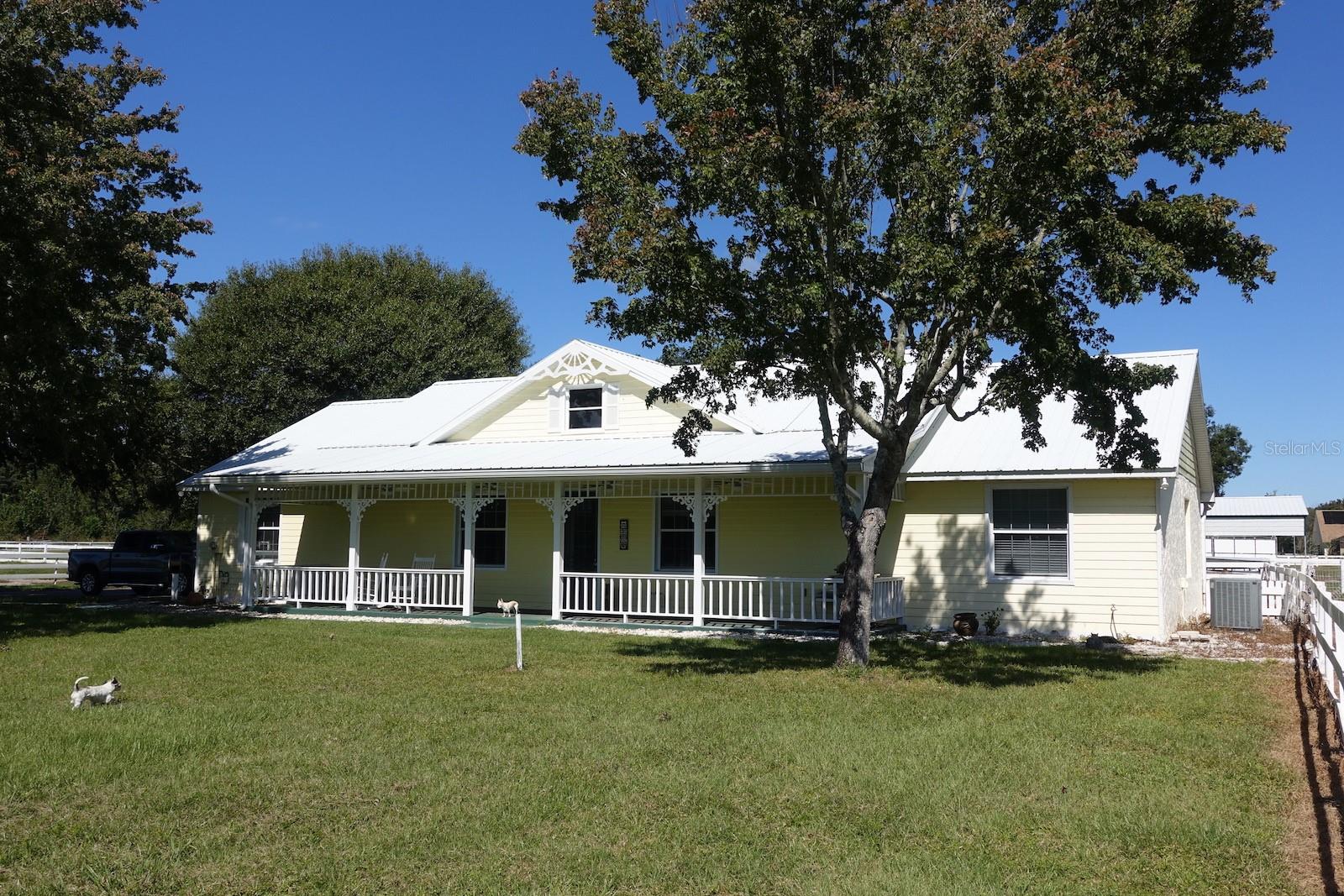 RESIDENCE