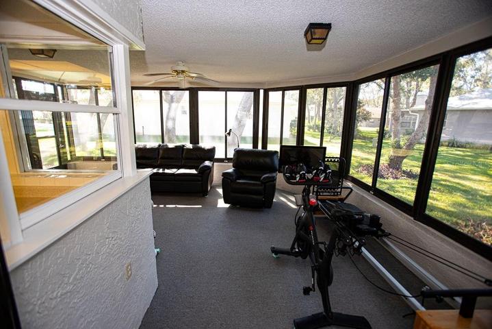 Spacious Lanai