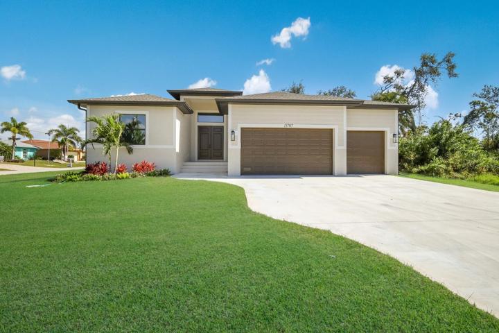 Welcome to 13707 Begonia Circle!