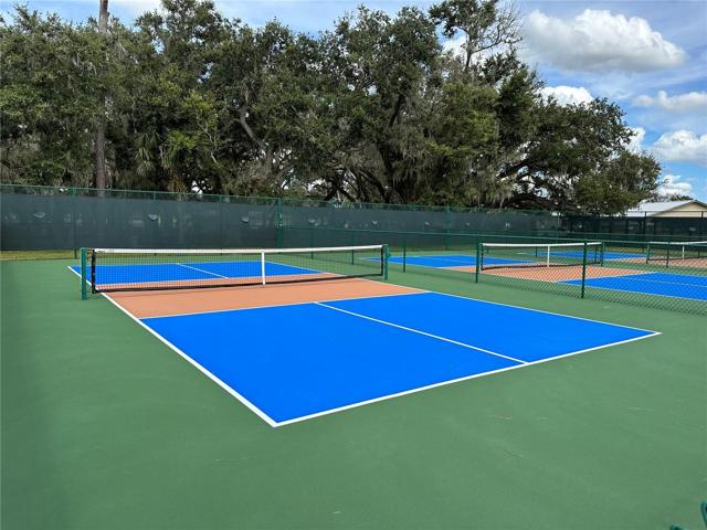 Pickleball Courts
