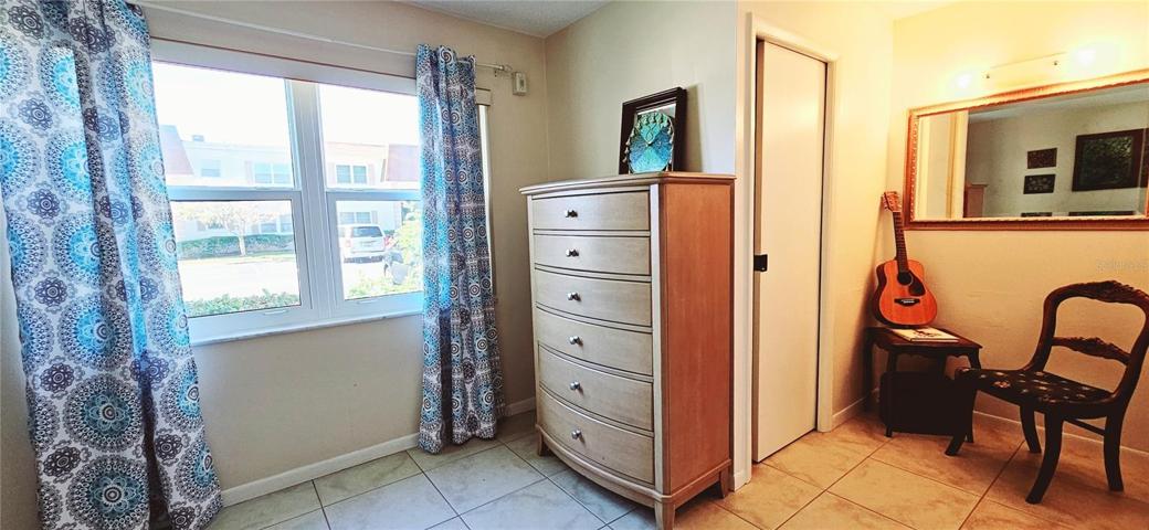 Walk in closet & sitting area