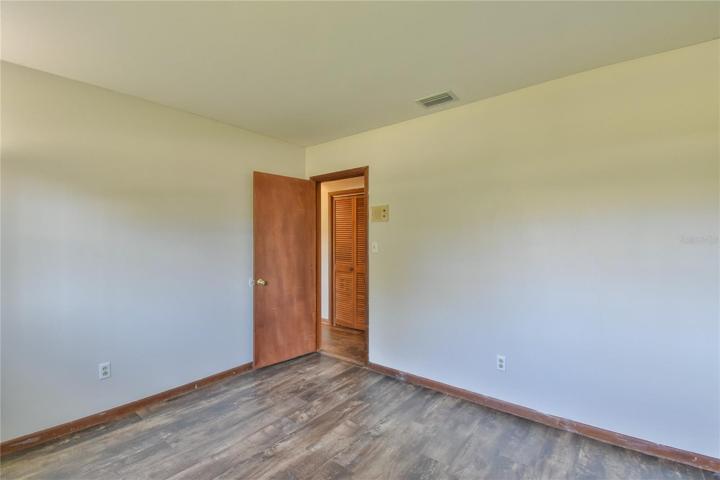 Guest bedroom 1