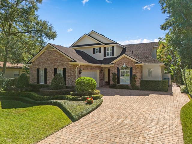 Welcome to 250 E Kings Way...