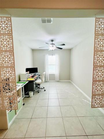 Extra room Downstairs