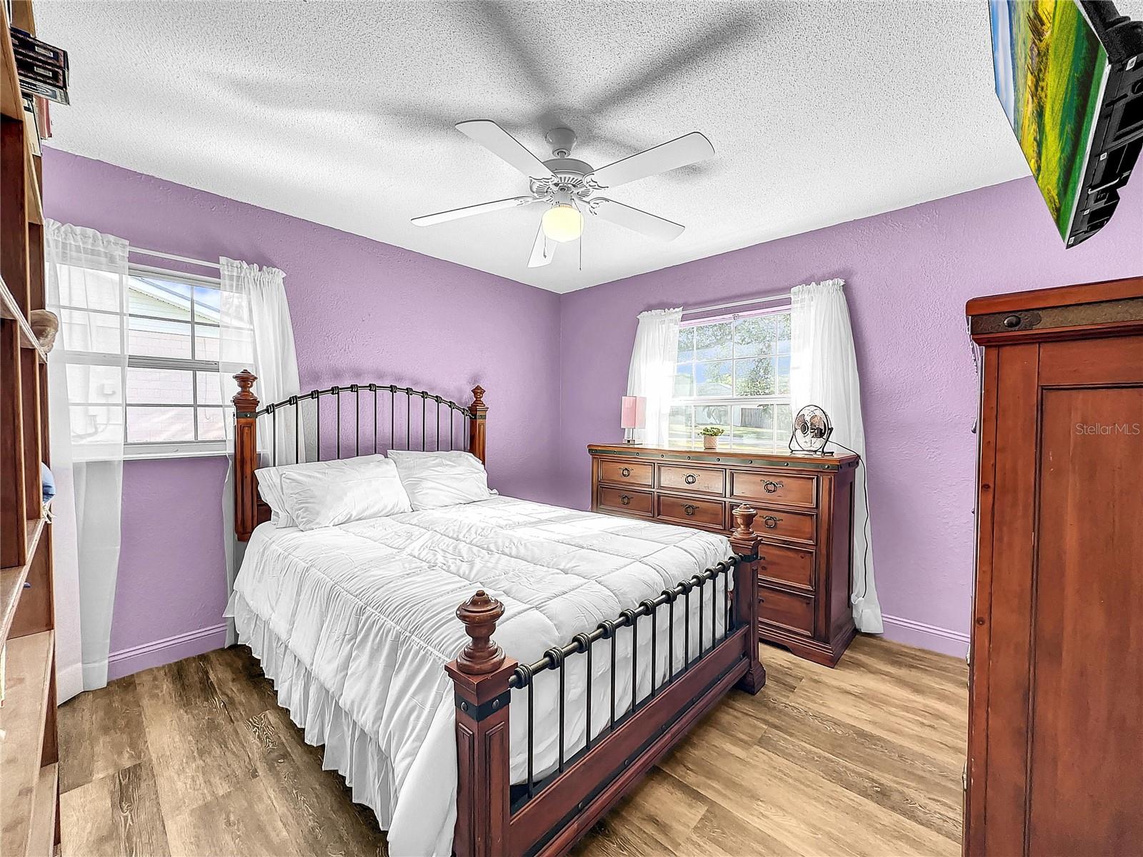 Front bedroom 2