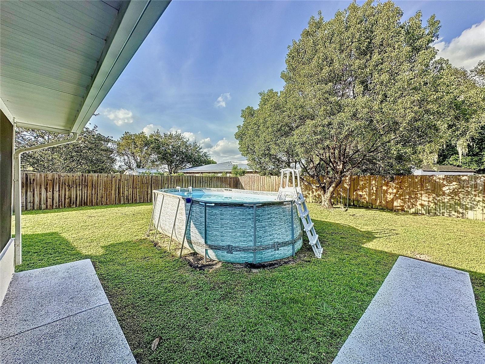 Above Ground pool
