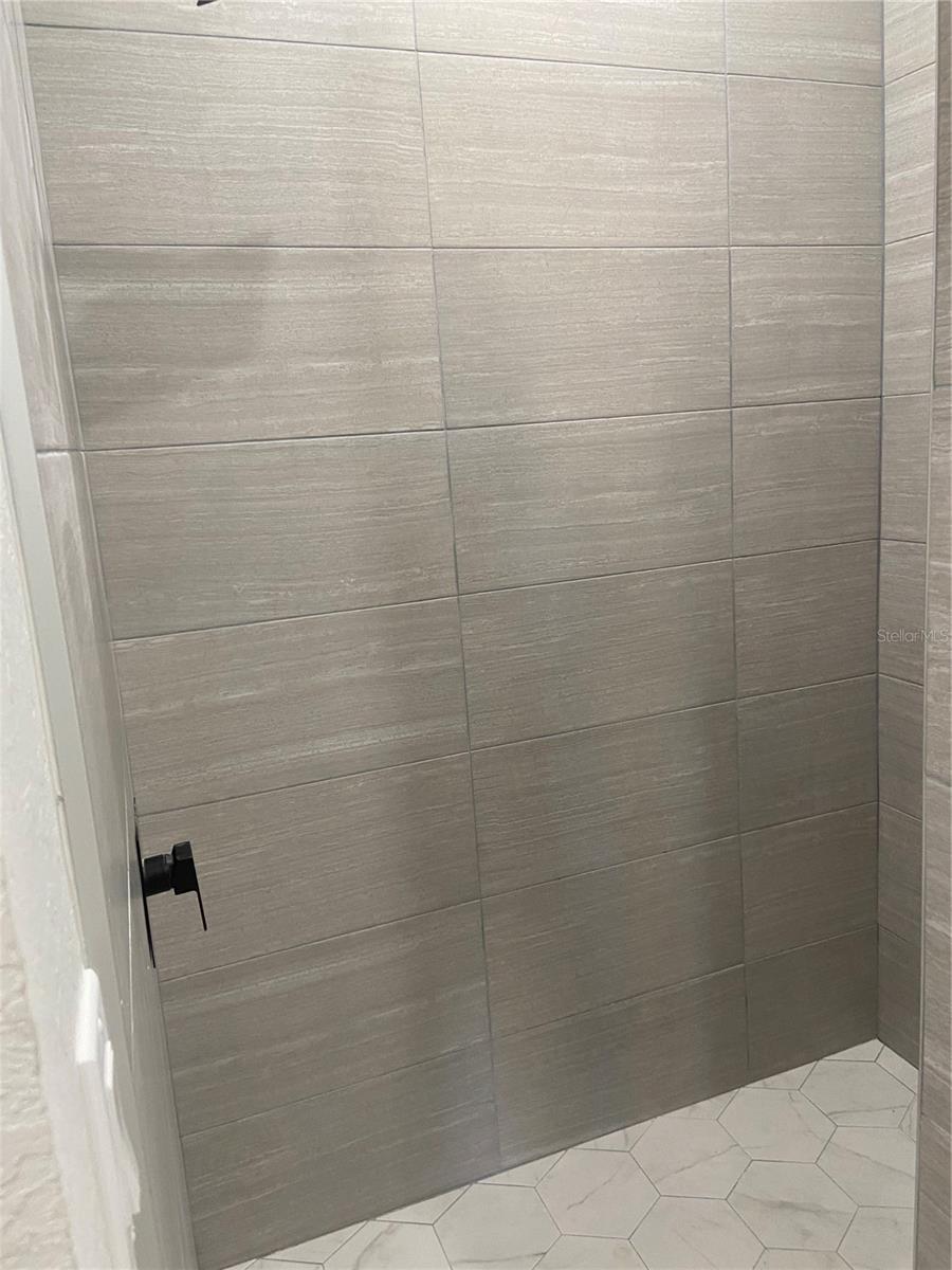 master bath tiled walk in shower