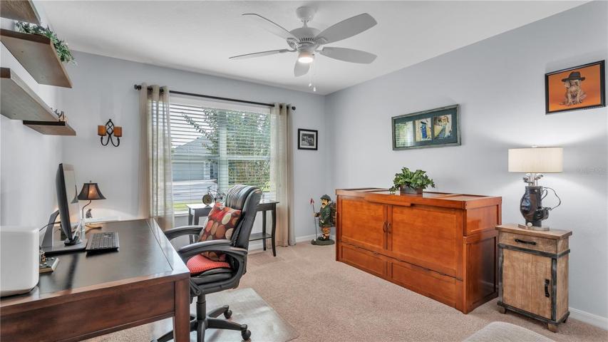 bedroom 3/office
