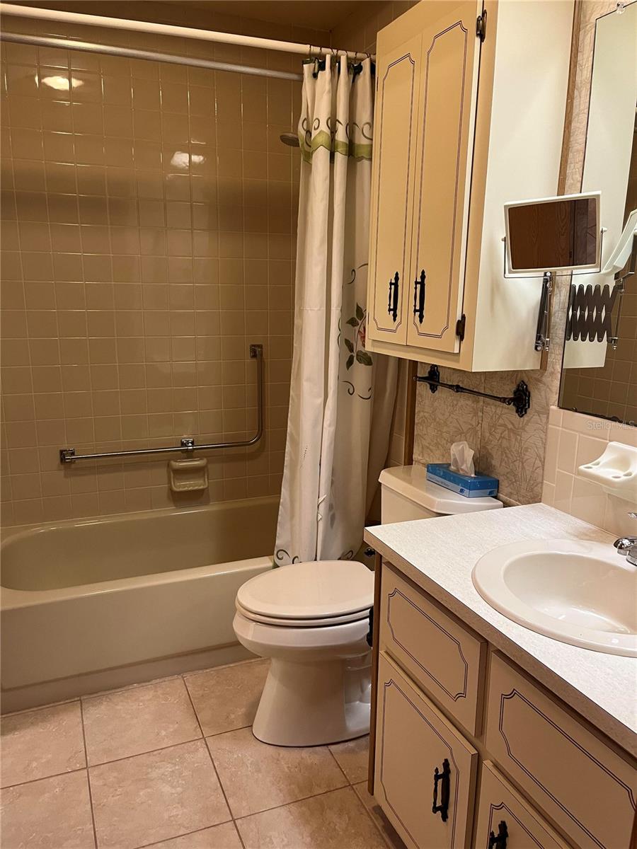 Main Bathroom