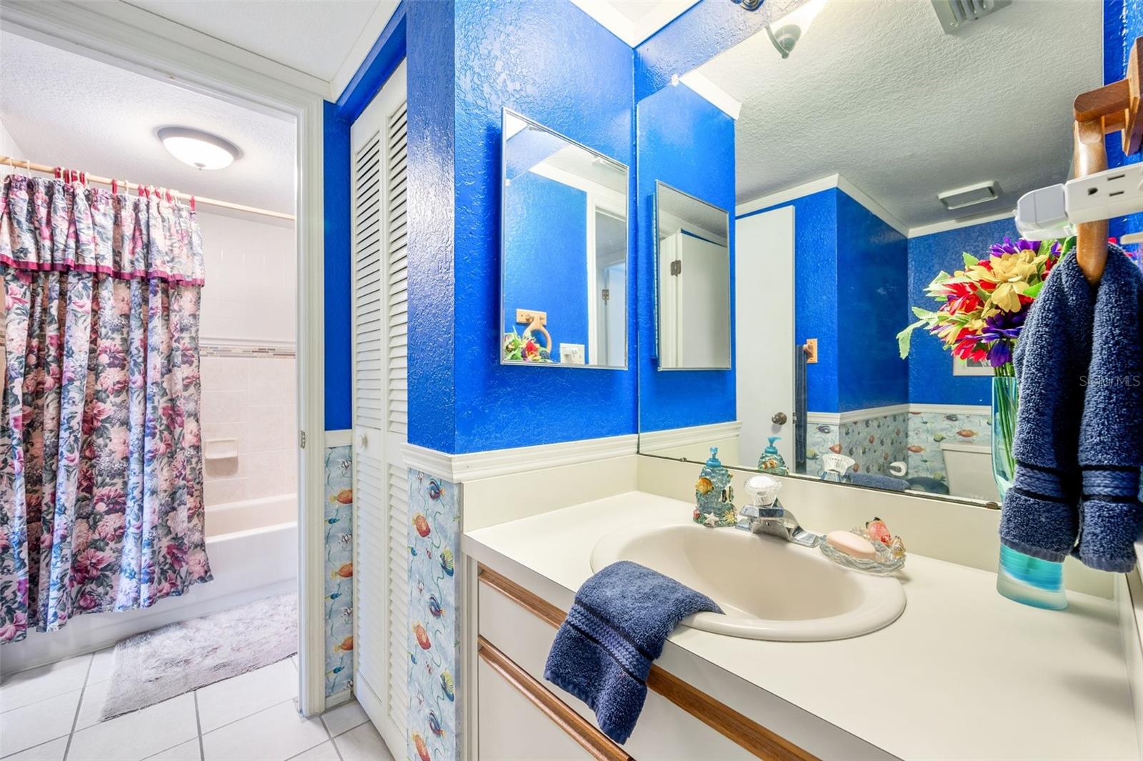 Jack n Jill bath