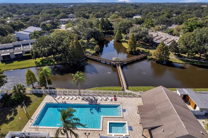 Sparkling pool/ spa over looking the lagoon