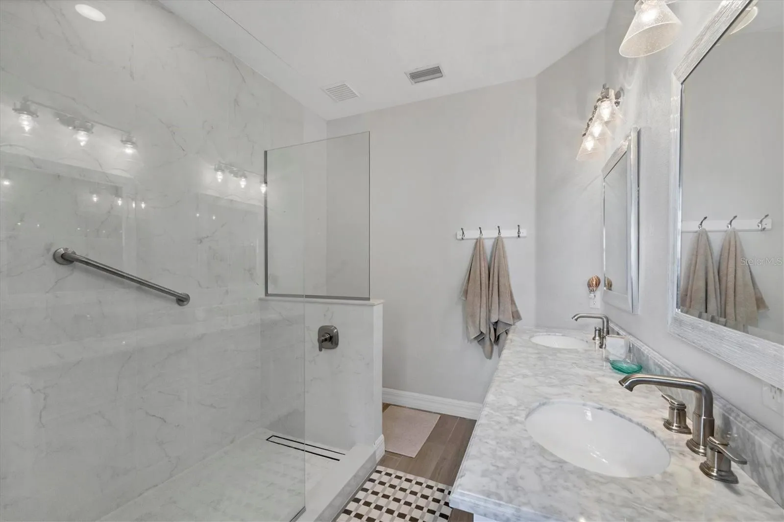 Placida, Florida 33946, 4 Bedrooms Bedrooms, 0 ,4 BathroomsBathrooms,Residential,For Sale,CORAL CREEK,0,D6132982