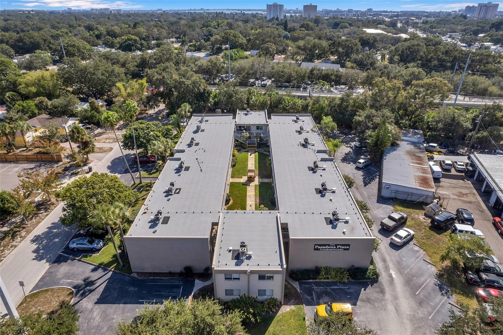 Pasadena Plaza Condo Complex