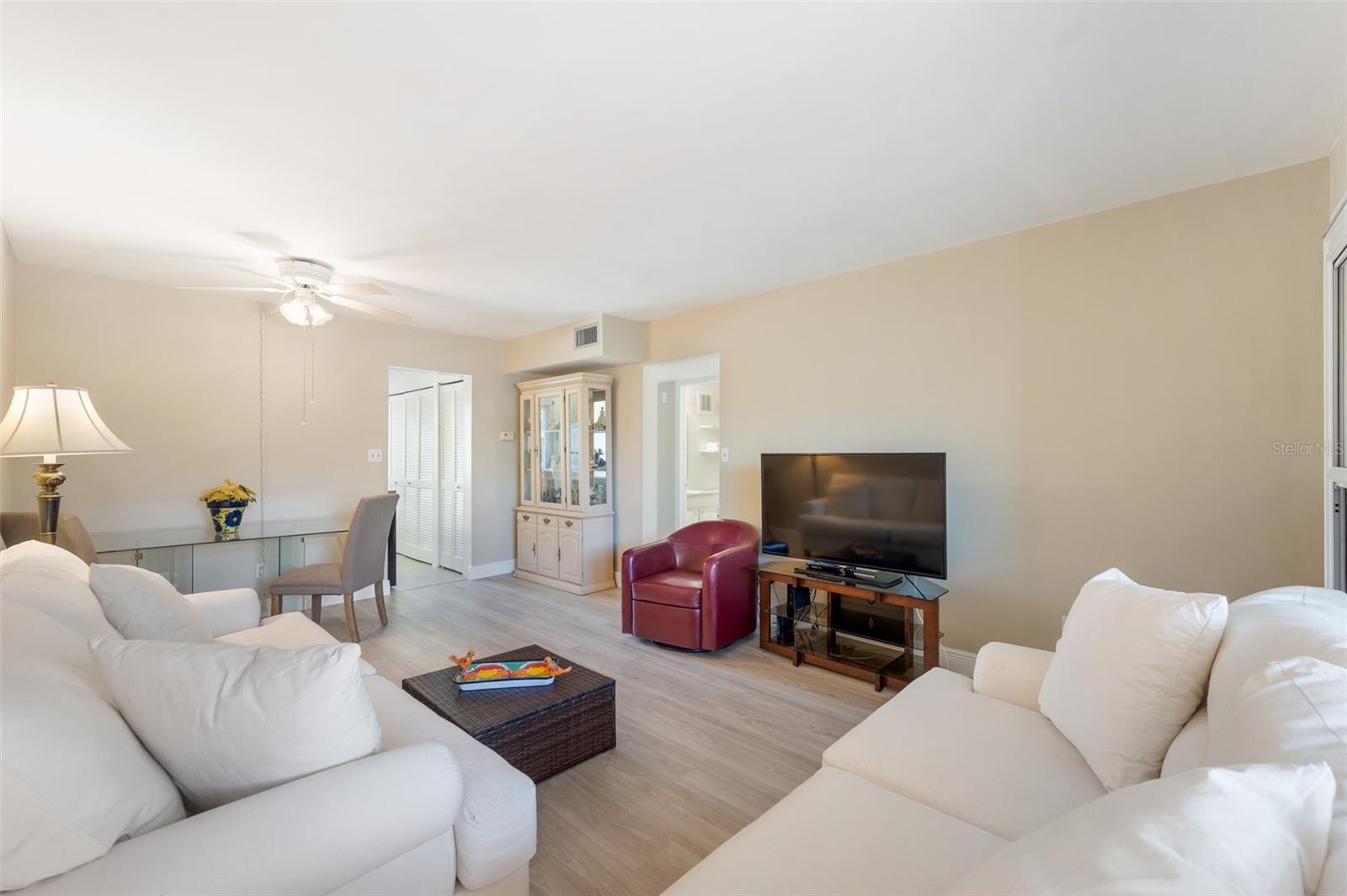 Living Room / Dining Room Combo