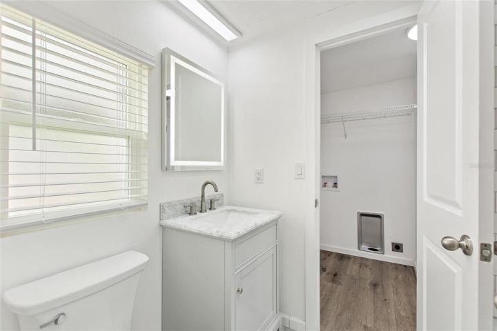 2nd bathroom