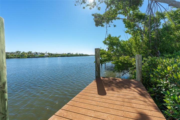 Dock.