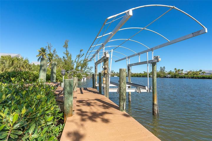 Dock and Lift.