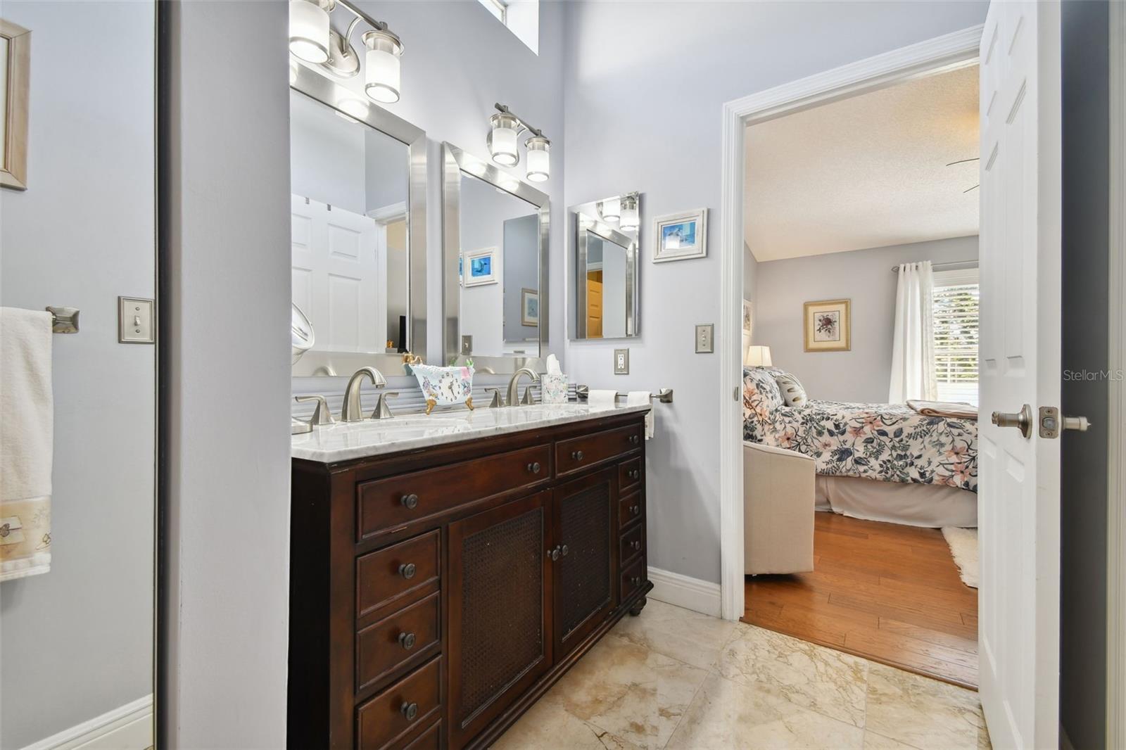 Not pictured on the right across from the vanity is a 9x7.5 walk in closet