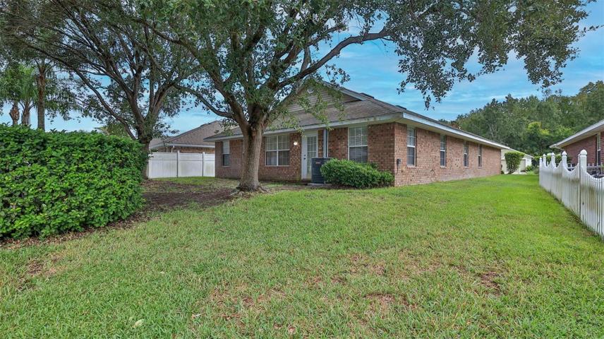 Edgewater's Premiere Gated Community!