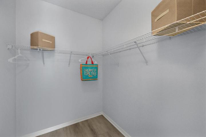 Master Walkin Closet