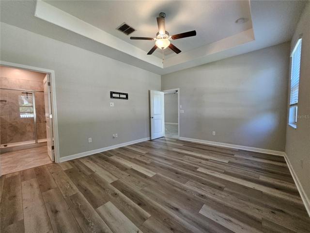 Nice and spacious, light and bright with trayed ceilings