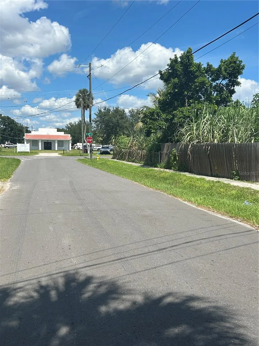 Tampa, Florida 33619, 3 Bedrooms Bedrooms, 0 ,2 BathroomsBathrooms,Residential,For Sale,17TH,0,T3481453