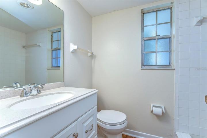 2nd En-Suite Bathroom