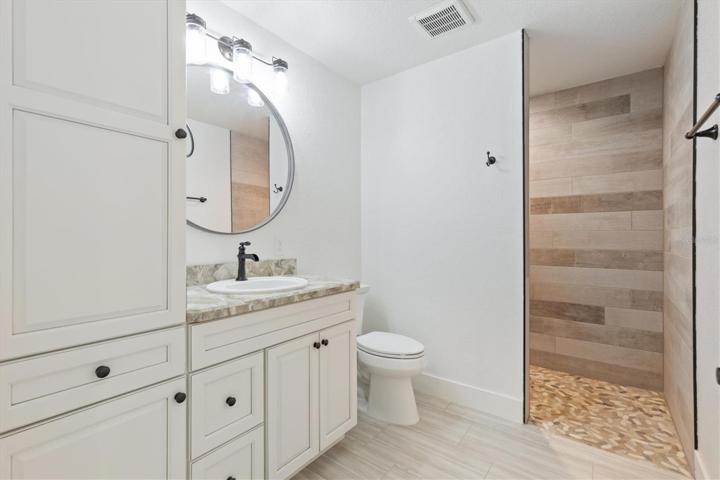 Master Ensuite