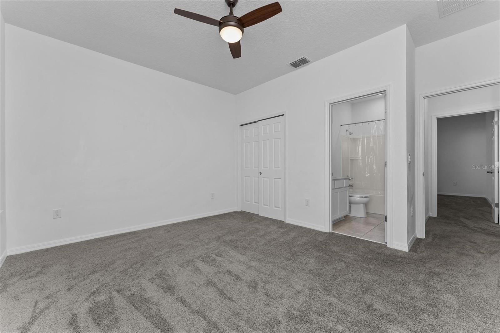BR 3 w/ ensuite bathroom