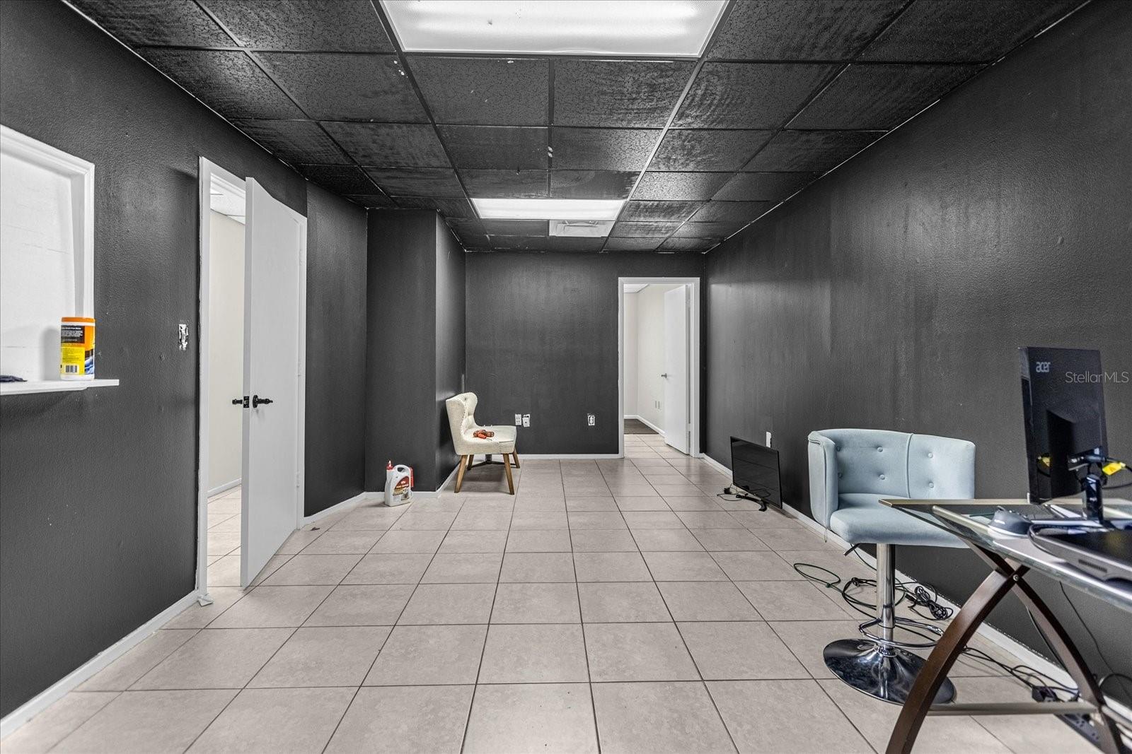 Office 1