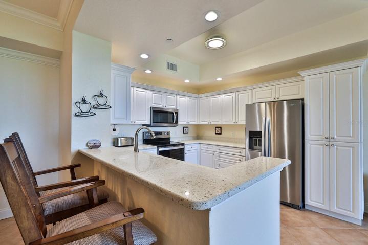 Kitchen/Breakfast Bar