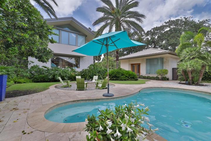 Pool Facing Keystone Cottage