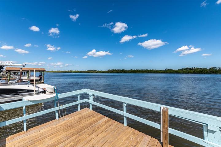 Fishing dock along the Intracoastal Waterway