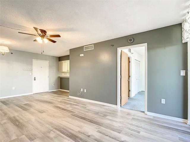 Newer Paint/beautiful Floor!